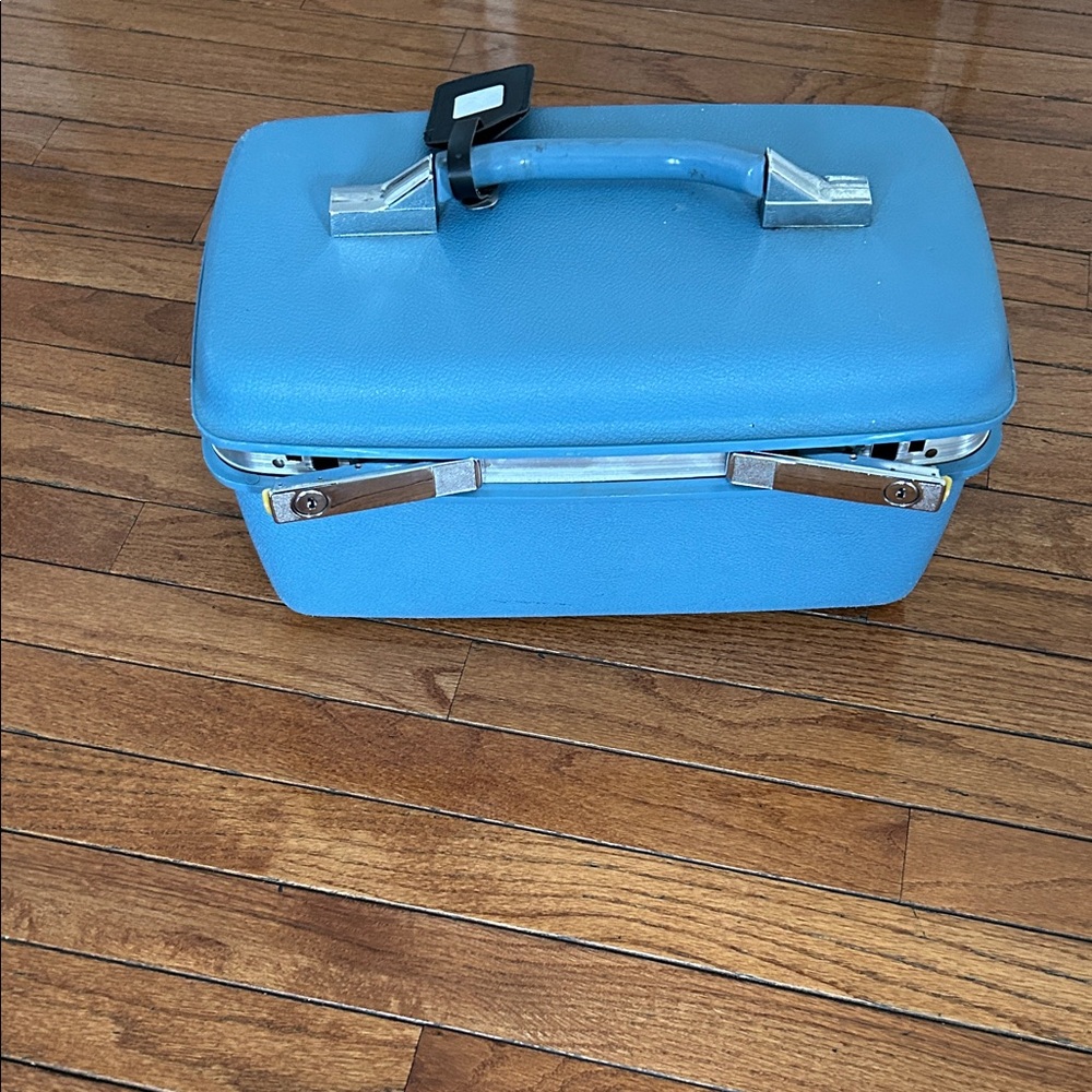Vintage Samsonite Train case